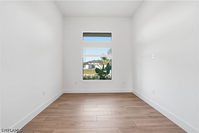 3903 15th ST SW, Lehigh Acres, FL 33976