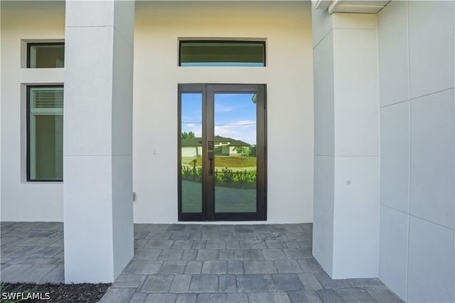 3903 15th ST SW, Lehigh Acres, FL 33976