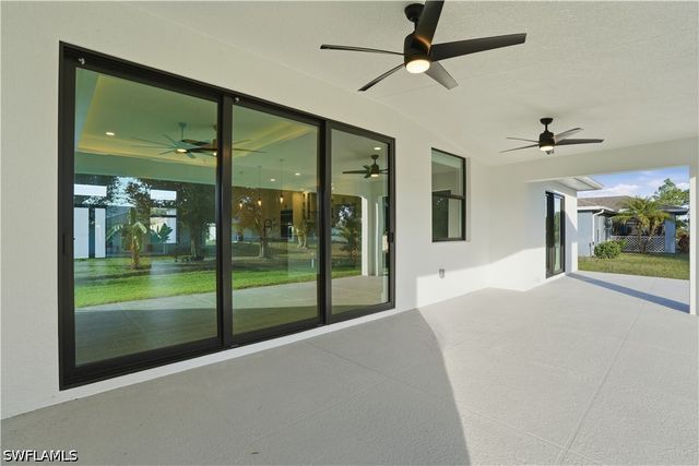 3903 15th ST SW, Lehigh Acres, FL 33976