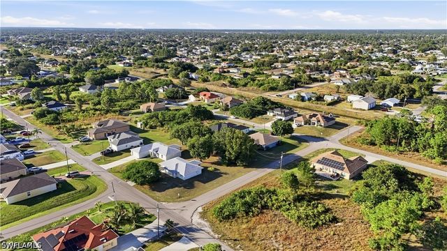 3903 15th ST SW, Lehigh Acres, FL 33976