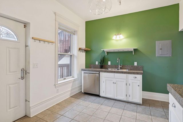 69 Milton Street N 1, Saint Paul, MN 55104