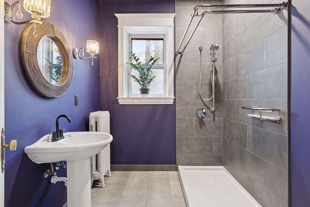 69 Milton Street N 1, Saint Paul, MN 55104