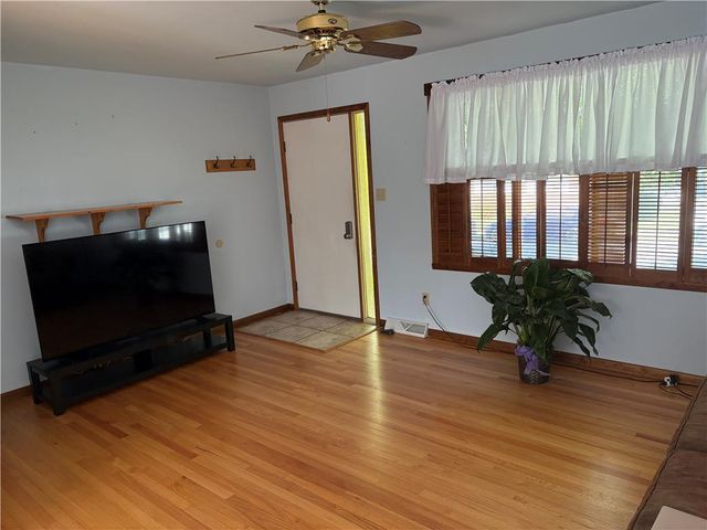 1335 Jefferson Street, Hellertown Boro, PA 18055