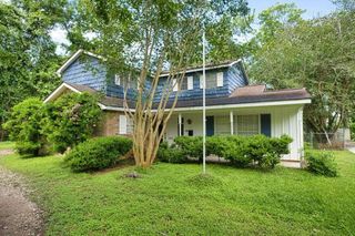 524 Oak Drive, Lake Jackson, TX 77566