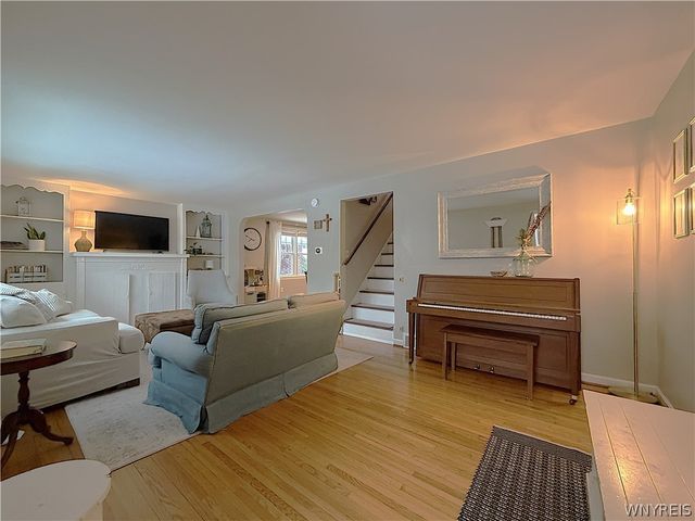 17 University Court, Amherst, NY 14226