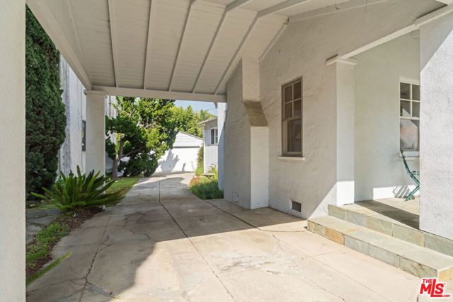 10531 Oaklawn Road, Los Angeles, CA 90064