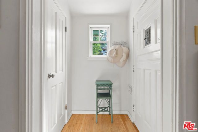 10531 Oaklawn Road, Los Angeles, CA 90064