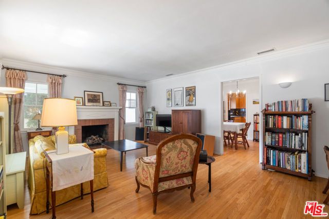 10531 Oaklawn Road, Los Angeles, CA 90064