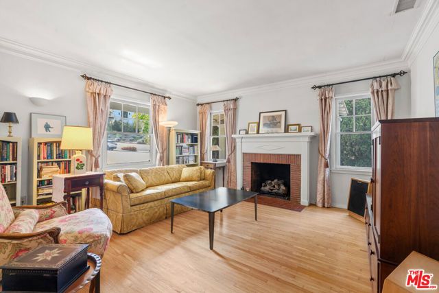 10531 Oaklawn Road, Los Angeles, CA 90064