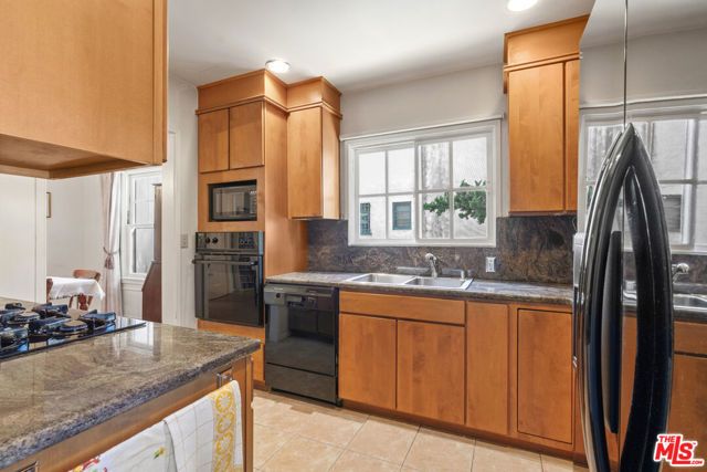 10531 Oaklawn Road, Los Angeles, CA 90064