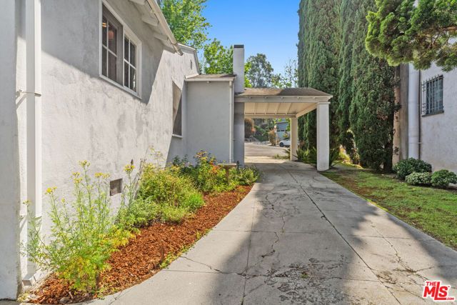 10531 Oaklawn Road, Los Angeles, CA 90064