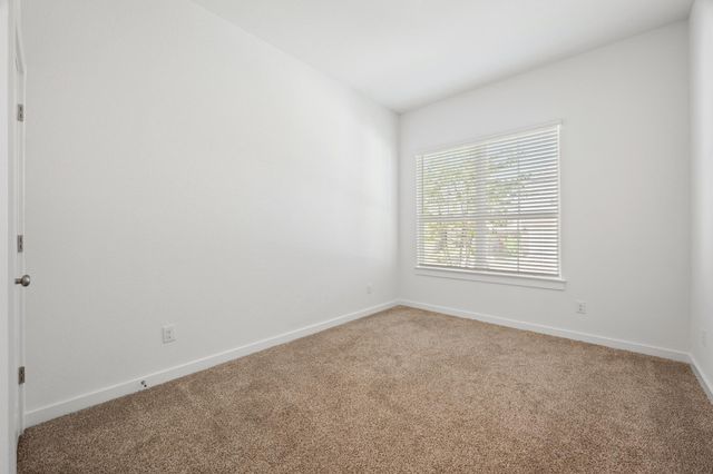 961 Oak Chase WAY 40, Leander, TX 78641
