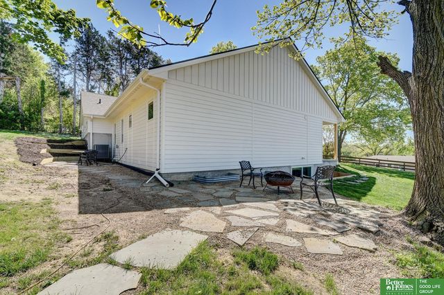 8228 Browne Street, Omaha, NE 68134