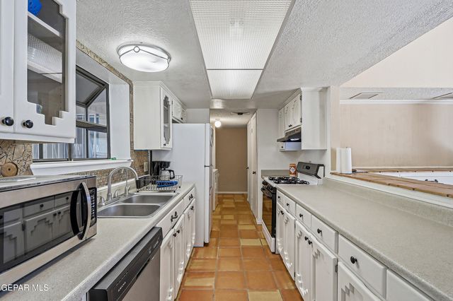 130 S APACHE GOLD Loop, Santa Teresa, NM 88008