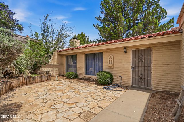 130 S APACHE GOLD Loop, Santa Teresa, NM 88008
