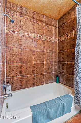 130 S APACHE GOLD Loop, Santa Teresa, NM 88008