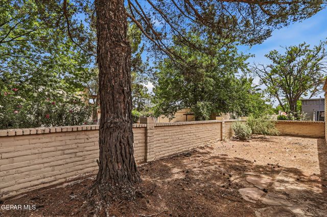 130 S APACHE GOLD Loop, Santa Teresa, NM 88008