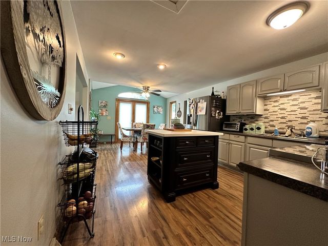 4145 Old River Road, Philo, OH 43771