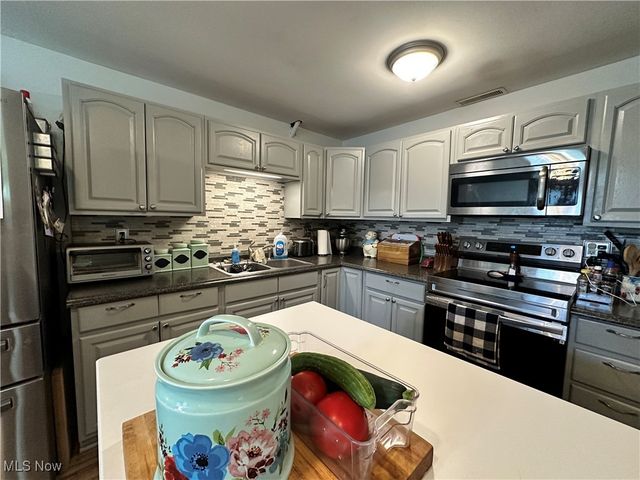 4145 Old River Road, Philo, OH 43771