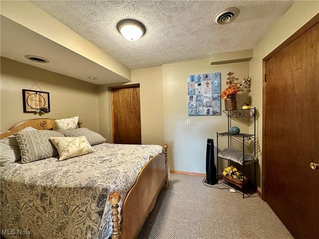 4145 Old River Road, Philo, OH 43771