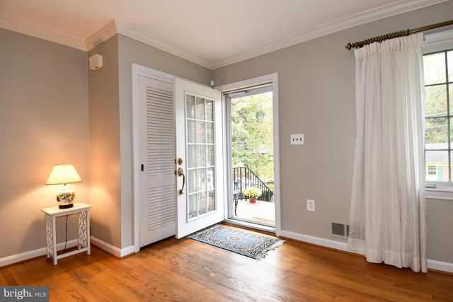 4520 41ST ST N, Arlington, VA 22207