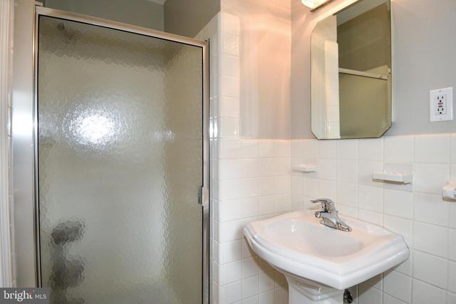 4520 41ST ST N, Arlington, VA 22207