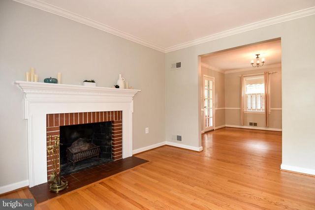 4520 41ST ST N, Arlington, VA 22207