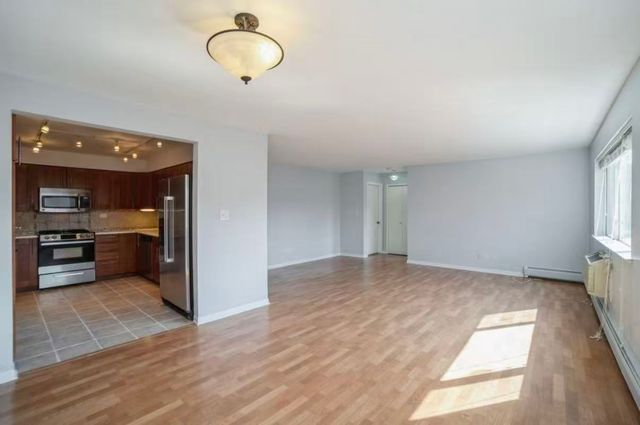930 ONTARIO Street 4F, Oak Park, IL 60302