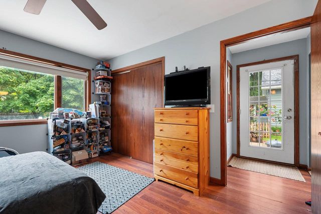 1418 W WASHINGTON STREET, Appleton, WI 54914
