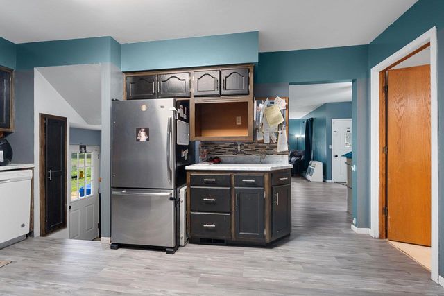 1418 W WASHINGTON STREET, Appleton, WI 54914