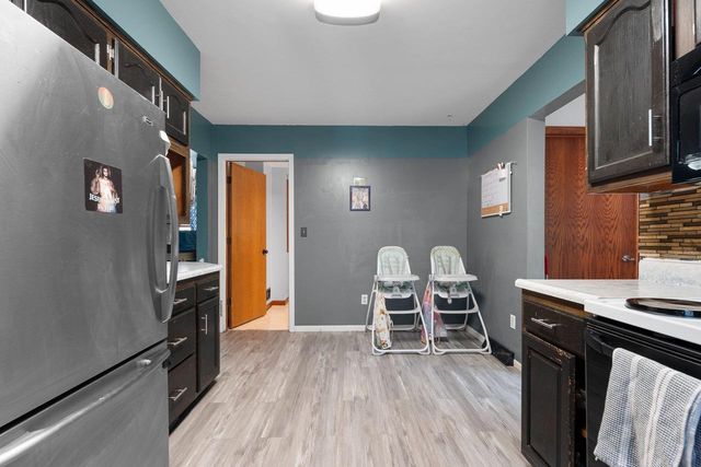 1418 W WASHINGTON STREET, Appleton, WI 54914
