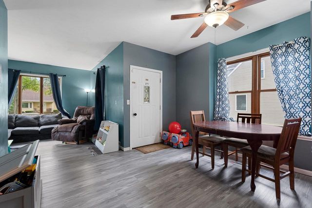 1418 W WASHINGTON STREET, Appleton, WI 54914