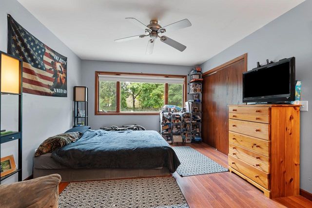 1418 W WASHINGTON STREET, Appleton, WI 54914