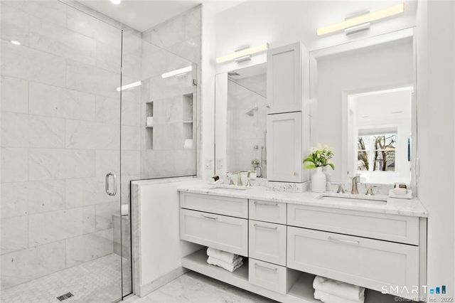 304 Gramercy Park, New Canaan, CT 06840