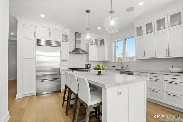 304 Gramercy Park, New Canaan, CT 06840