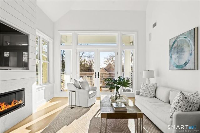 304 Gramercy Park, New Canaan, CT 06840