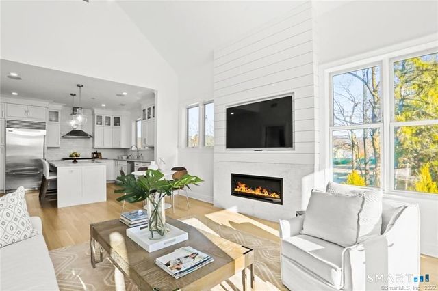 304 Gramercy Park, New Canaan, CT 06840