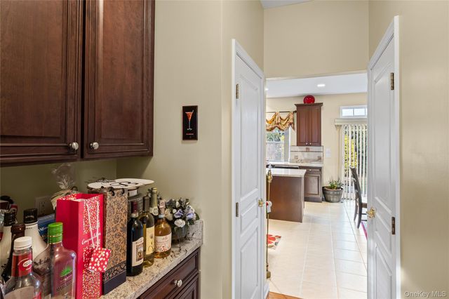 4 Avolet Court, Mount Sinai, NY 11766