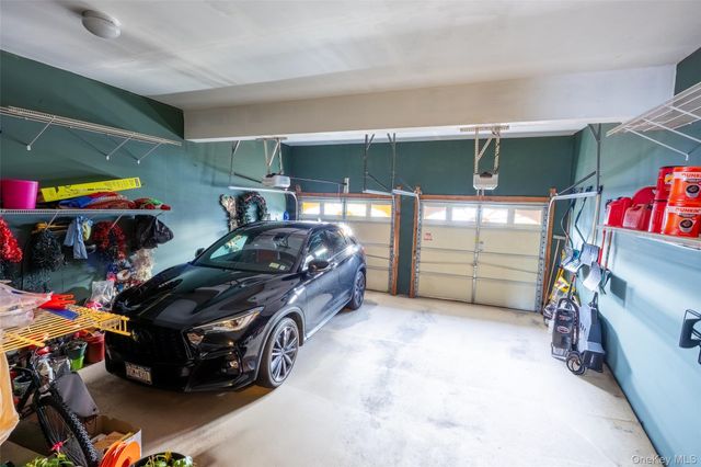 4 Avolet Court, Mount Sinai, NY 11766