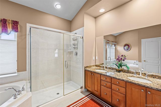 4 Avolet Court, Mount Sinai, NY 11766