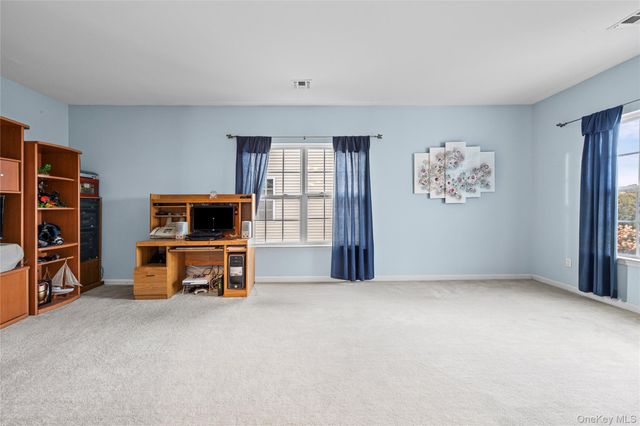 4 Avolet Court, Mount Sinai, NY 11766