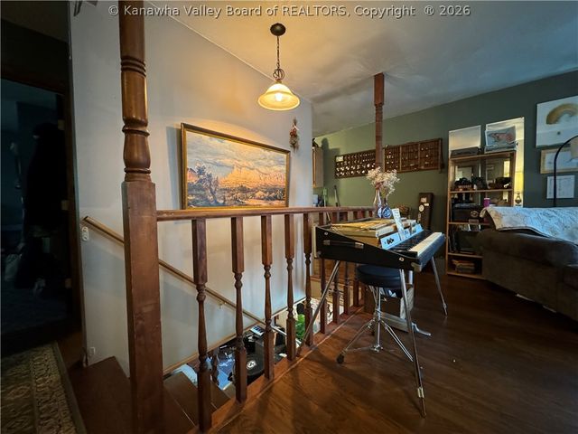 776 Mile Fork Road, Charleston, WV 25312