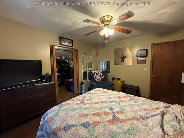 776 Mile Fork Road, Charleston, WV 25312
