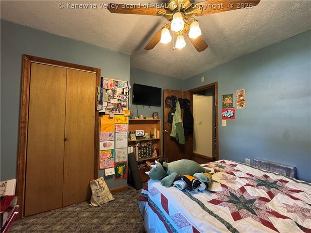 776 Mile Fork Road, Charleston, WV 25312