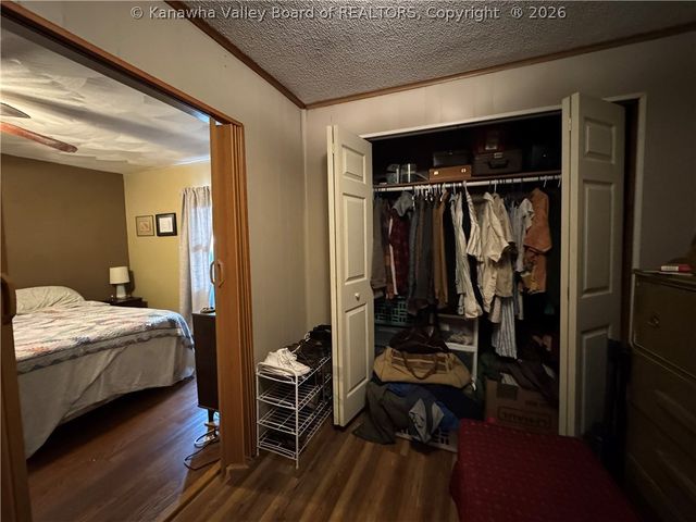776 Mile Fork Road, Charleston, WV 25312