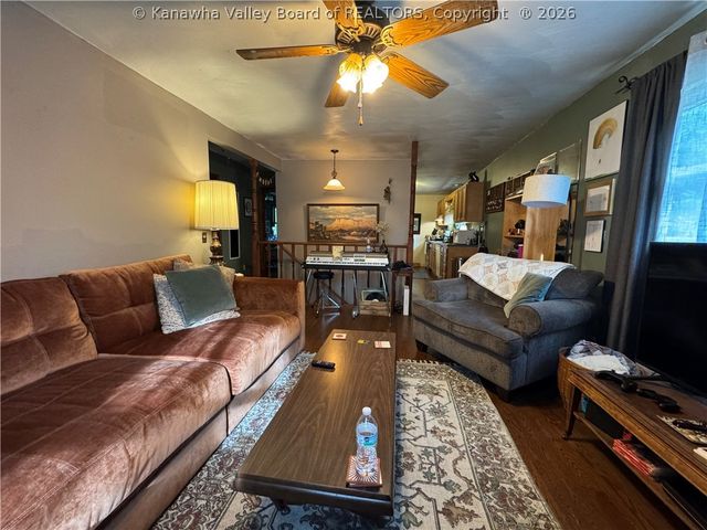 776 Mile Fork Road, Charleston, WV 25312
