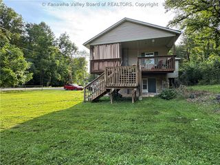 776 Mile Fork Road, Charleston, WV 25312