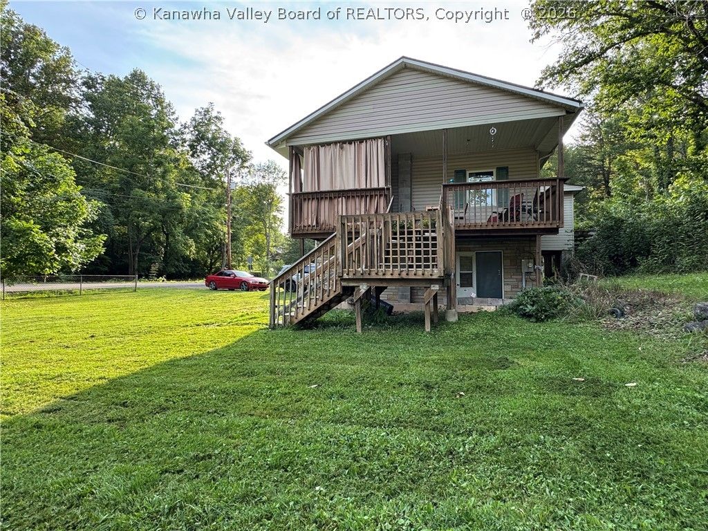 776 Mile Fork Road, Charleston, WV 25312