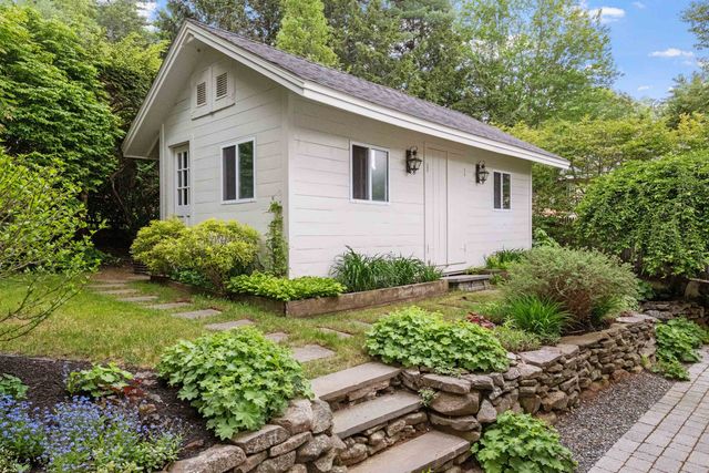 34 Briarwood Avenue, Sanbornton, NH 03269