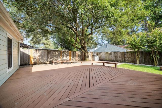 1063 W 43rd Street, Houston, TX 77018